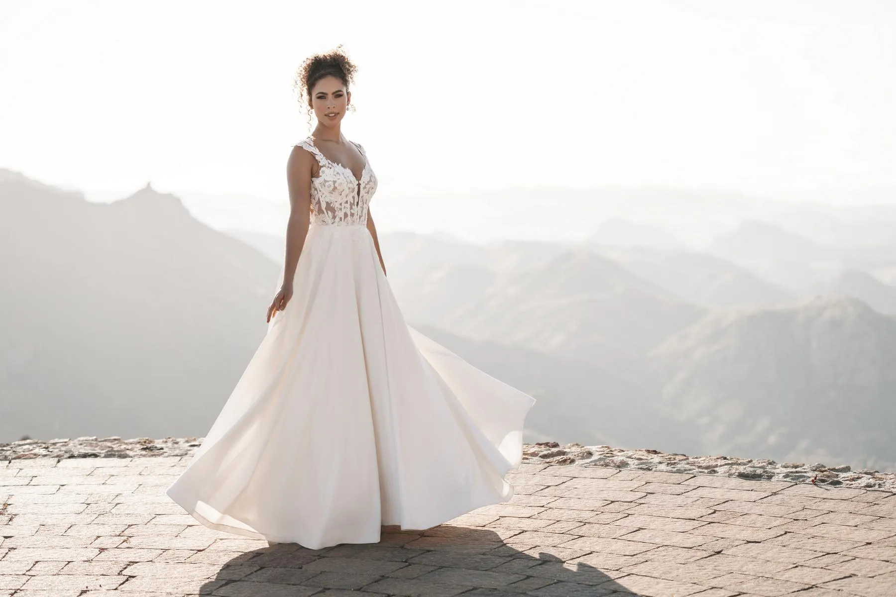 Certainly! An optimized title for the e-commerce product Allure Bridals Dress A1213 with modifiers could be:

Elegant Lace Wedding Gown A1213 by Allure Bridals - Sleeveless, Floor-Length, Ivory

This title includes descriptive and enticing modifiers that help convey key details and appeal to potential buyers.