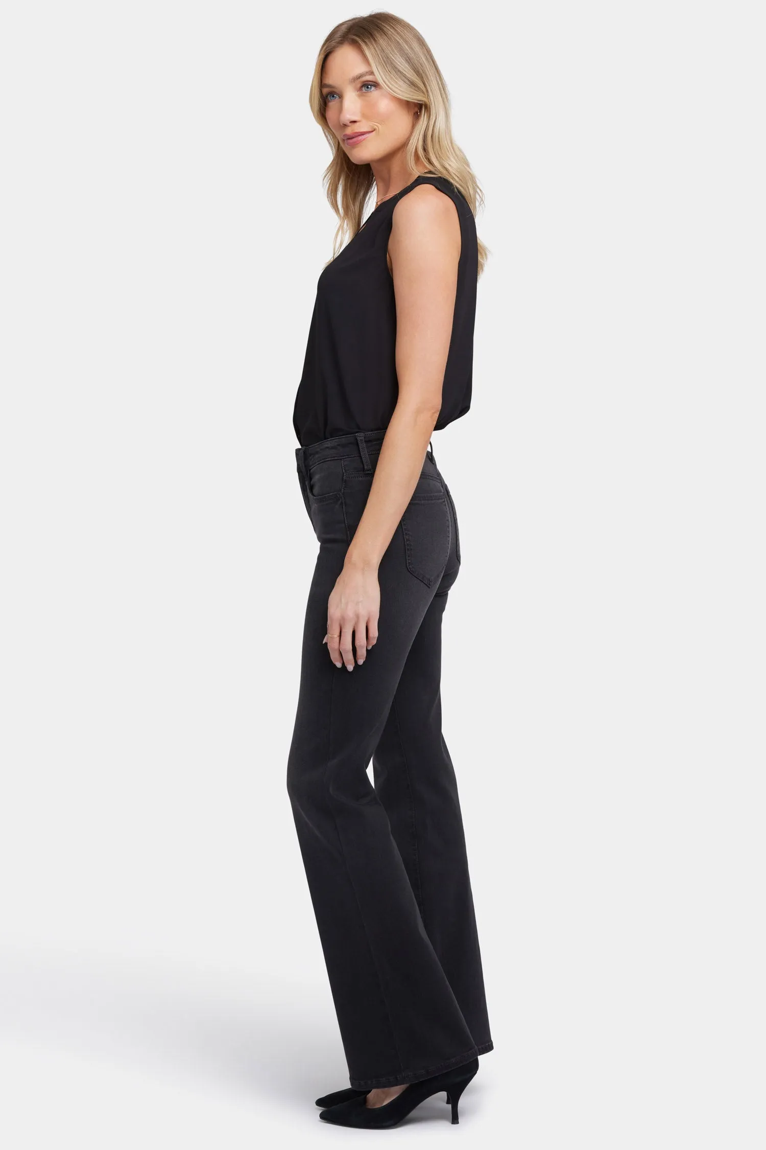 Ava Flared Jeans - Cordoba Cliff