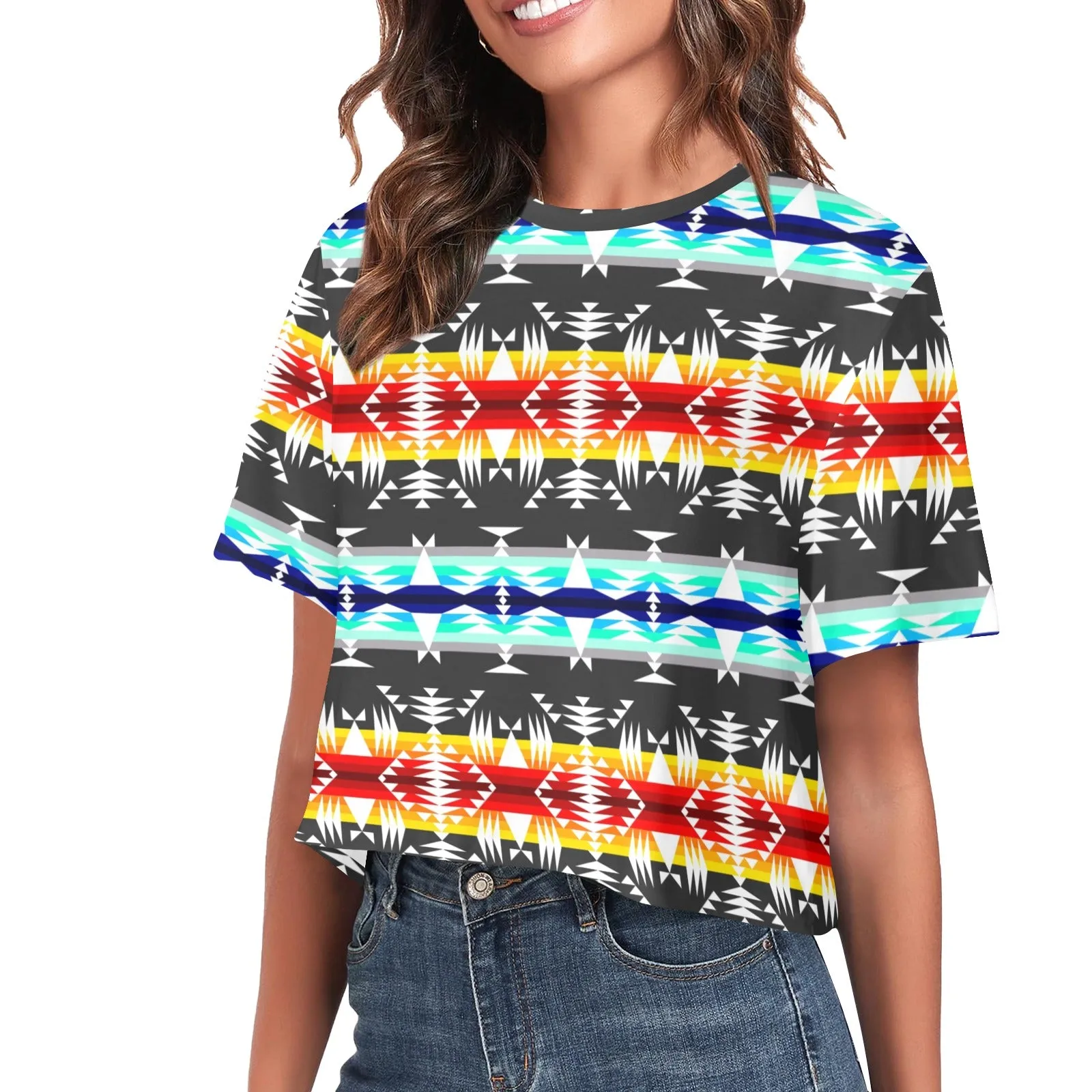 Between the Mountains Gray Women's Cropped T-shirt
