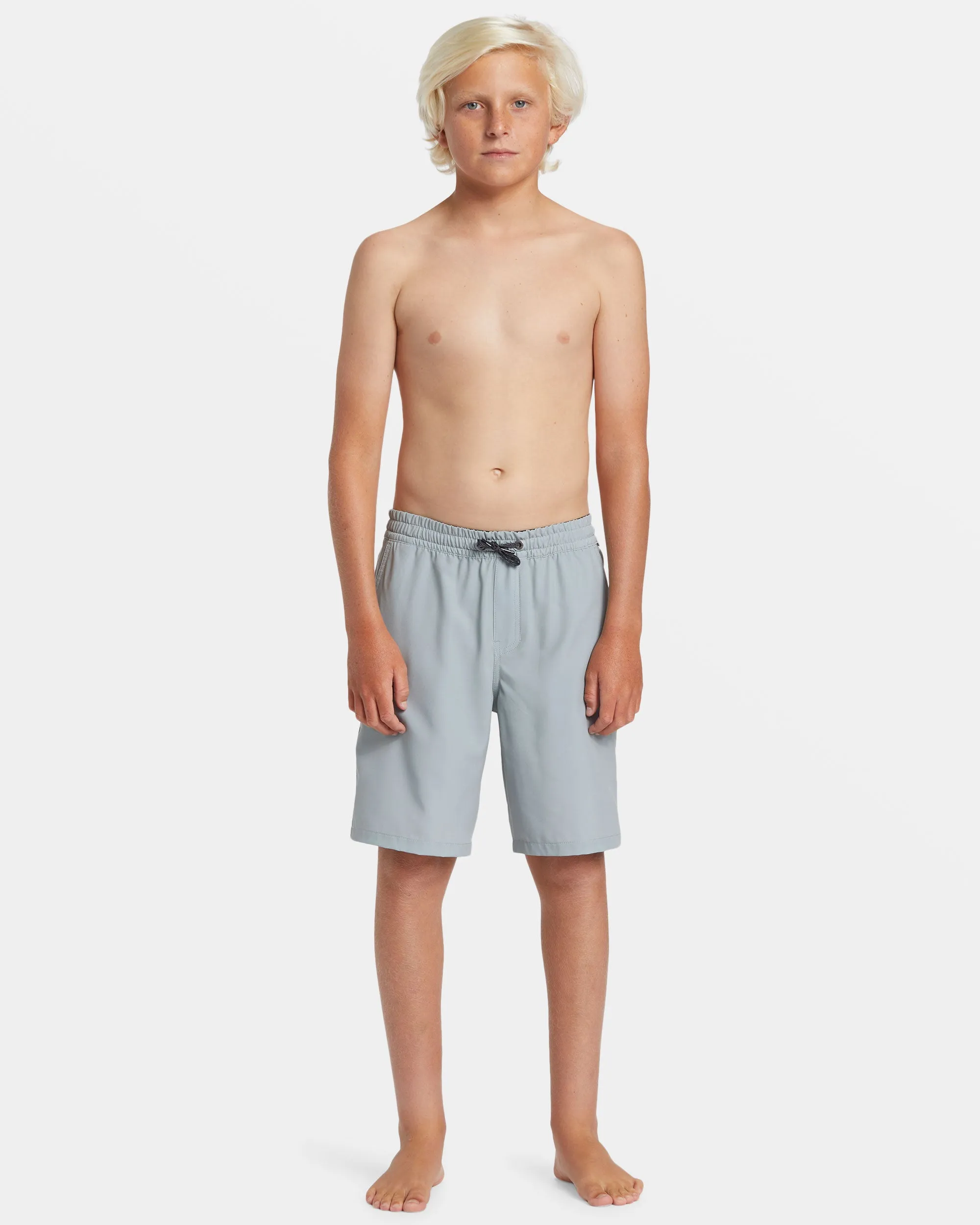Boys 8-16 Taxer Amphibian 17" Hybrid Shorts