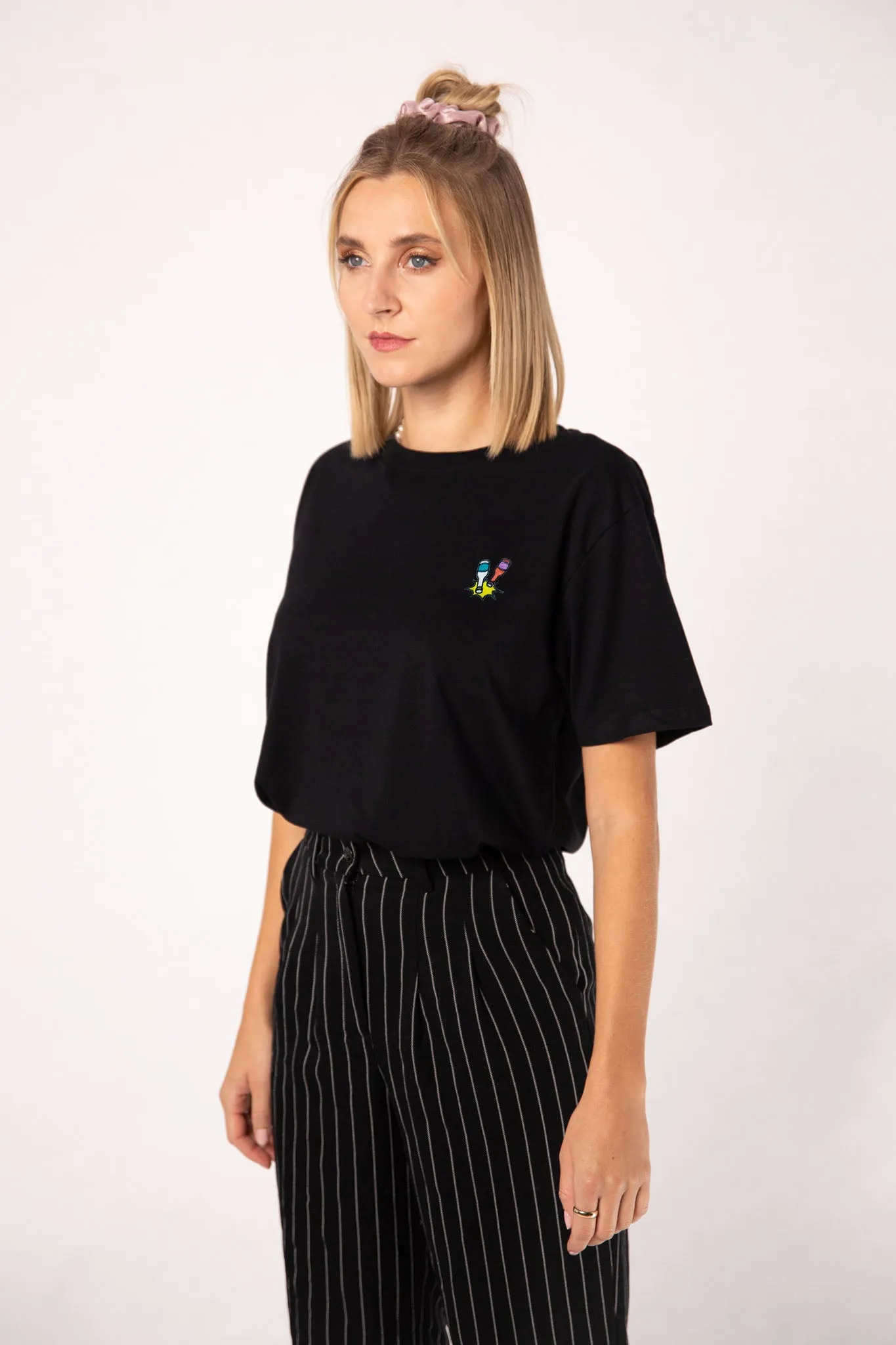Kleiner Klopfer | Besticktes Frauen Oversized Bio Baumwoll T-Shirt