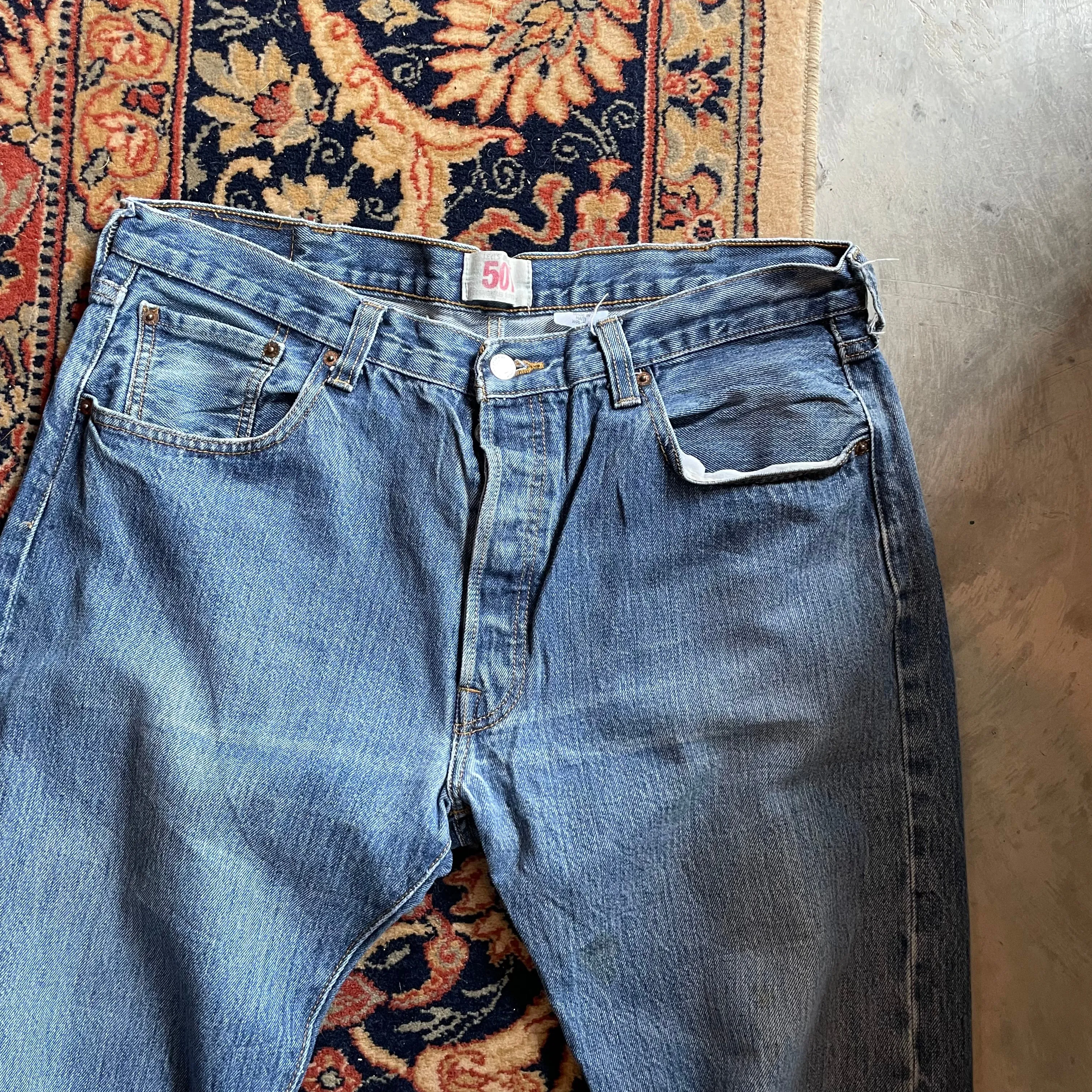 Vintage Levi's 501 Mid Wash 38" 29"