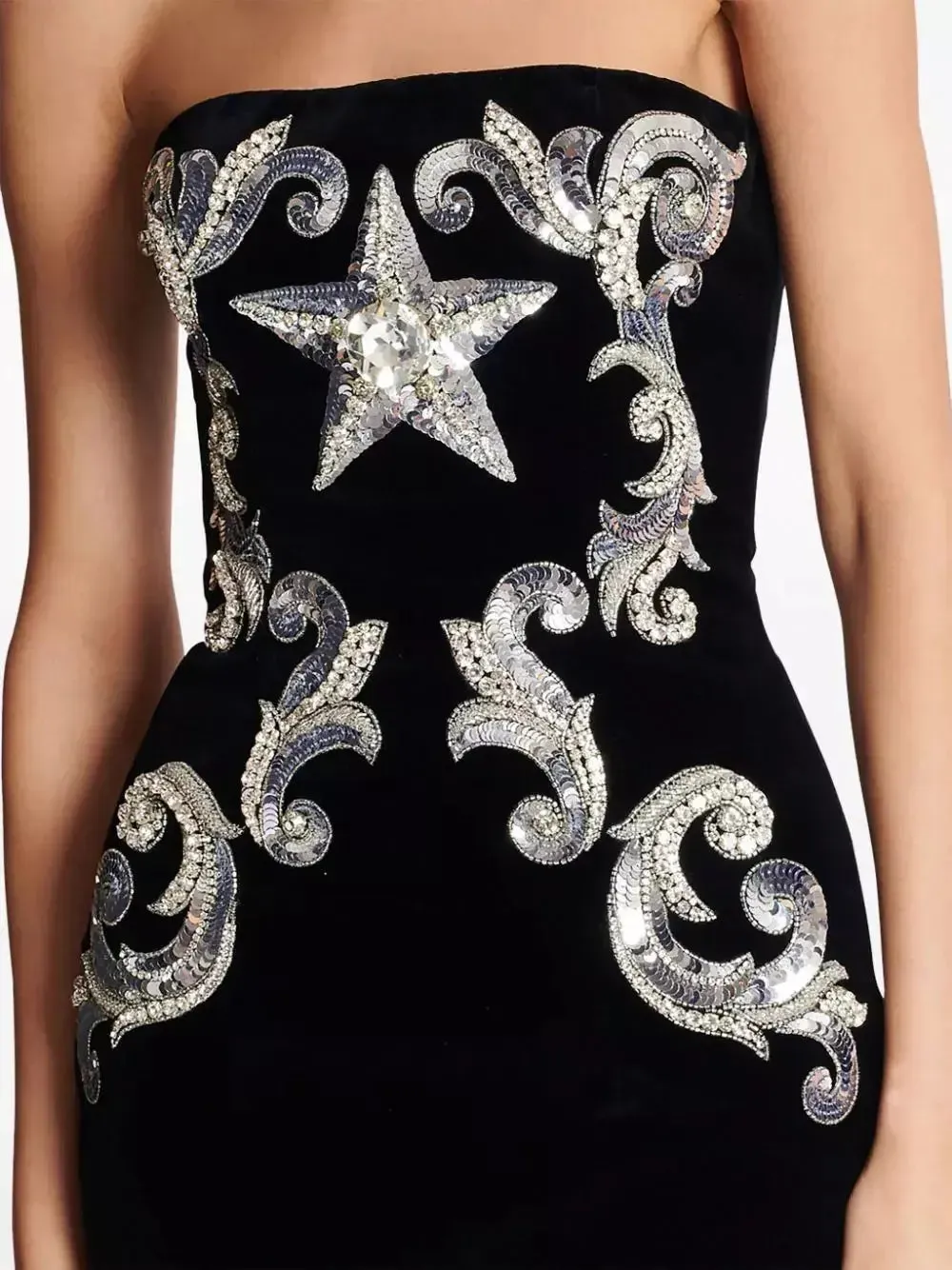 Women’s Black Velvet Paisley-Embroidered Strapless Dress